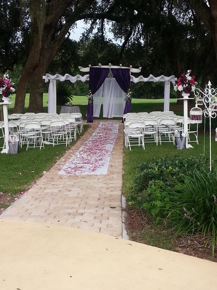 Wedding ceremony setup at Silver Springs Shores